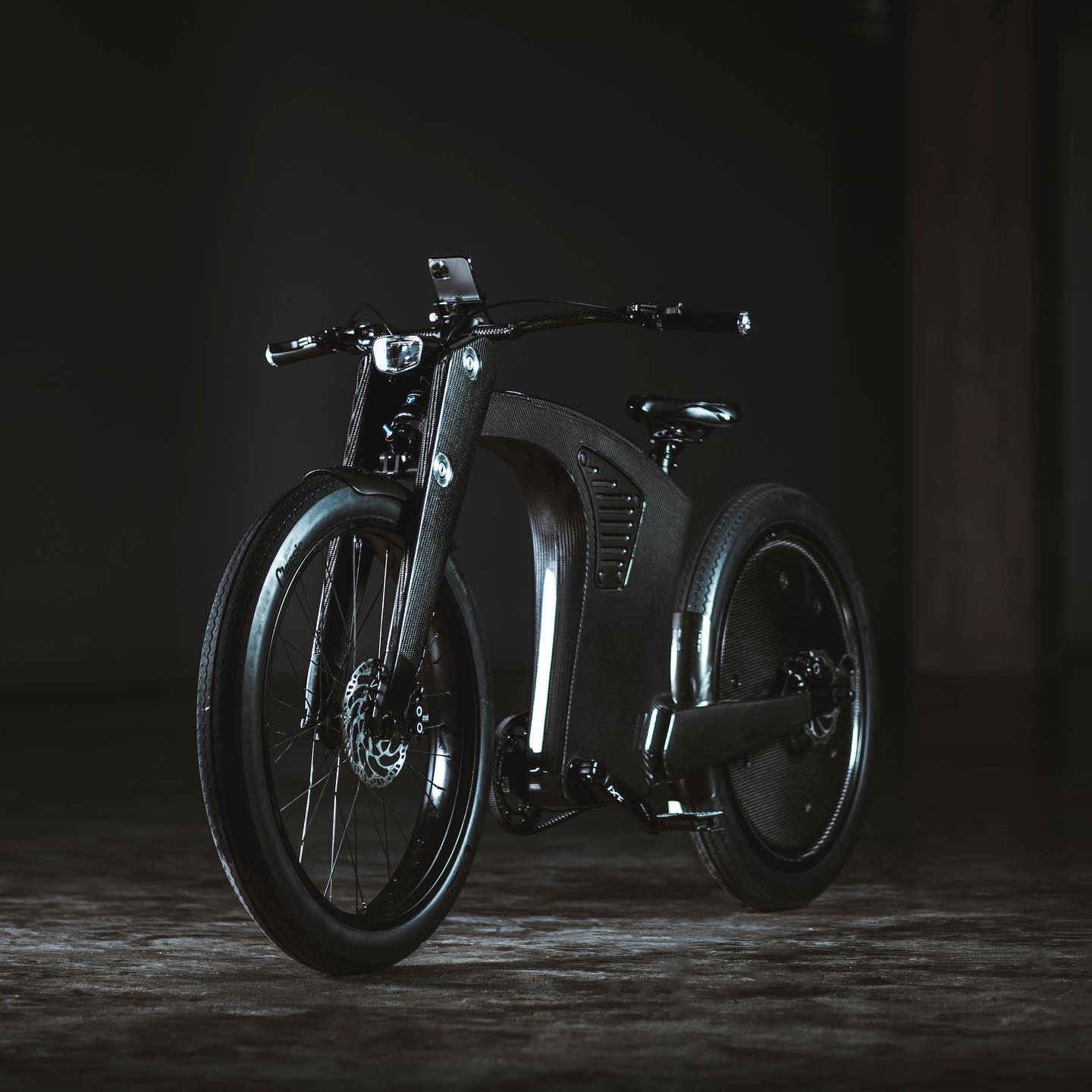 Long-Range-Electric-Bike-Crowncruiser